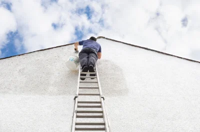 Peinture extérieure à Ficaja — façades et ravalement